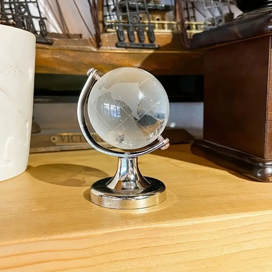 - Dekoratif Şeffaf Küre Dünya Topu – Ayaklı Cam Küçük Masa Üstü Biblo ve Ofis Aksesuarı